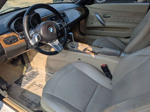 Used 2008 BMW Z4 3.0i RWD image 16