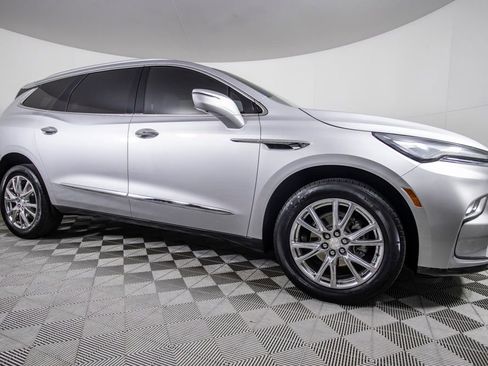 Used 2022 Buick Enclave Premium w/ Surround and Sites Package AWD/4WD image 2