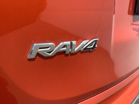 Used 2016 Toyota RAV4 XLE FWD image 7