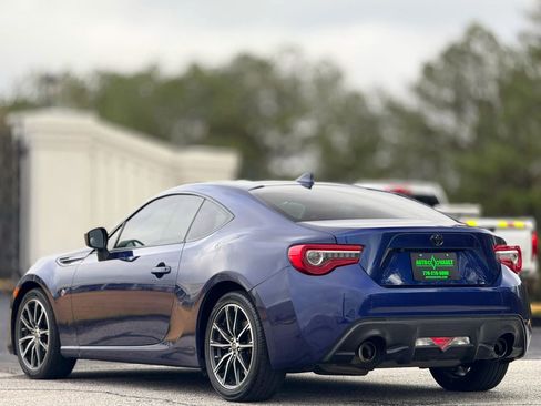 Used 2019 Toyota 86 image 8