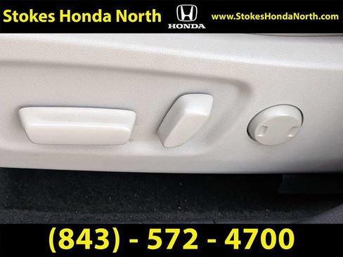 Used 2015 Toyota Highlander XLE FWD image 26