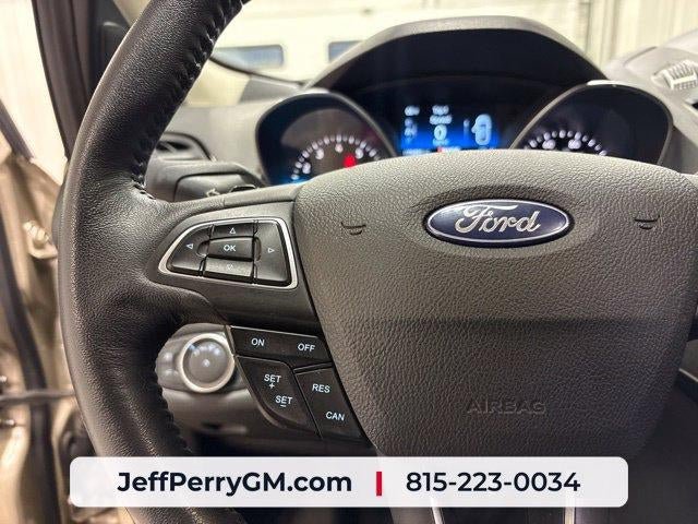 Used 2017 Ford Escape Titanium FWD image 14