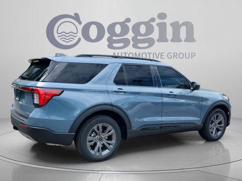 New 2026 Ford Explorer Active w/ Active Comfort Package AWD/4WD image 5