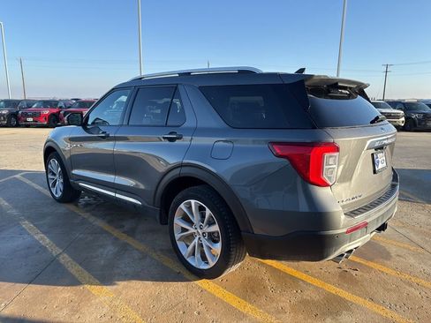 Used 2023 Ford Explorer Platinum w/ Technology Package image 6