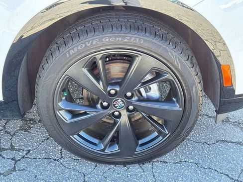 Used 2024 Buick Envision Sport Touring image 12