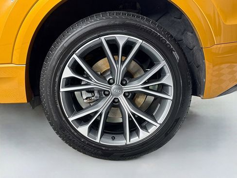Used 2020 Audi Q8 Premium w/ Black Optic Package AWD/4WD image 32