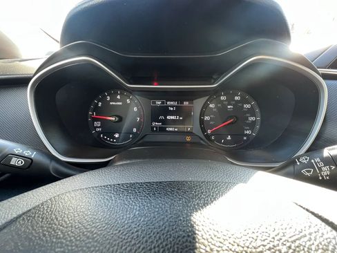 Used 2021 Chevrolet TrailBlazer LS FWD image 12