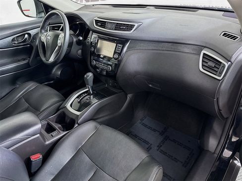 Used 2015 Nissan Rogue SL w/ SL Premium Package image 32