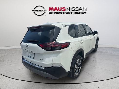 Certified 2023 Nissan Rogue SV FWD image 12
