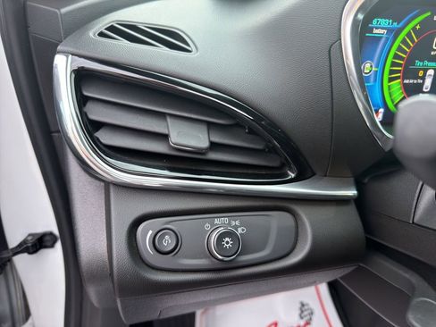 Used 2018 Chevrolet Volt Premier w/ Driver Confidence Package image 23