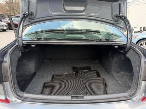 Used 2018 Volkswagen Passat 2.0T R-Line image 13