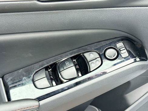 New 2025 Nissan Altima 2.5 SR w/ SR Premium Package image 15