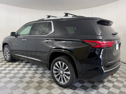 Used 2023 Chevrolet Traverse Premier w/ LPO, Floor Liner Package AWD/4WD image 5