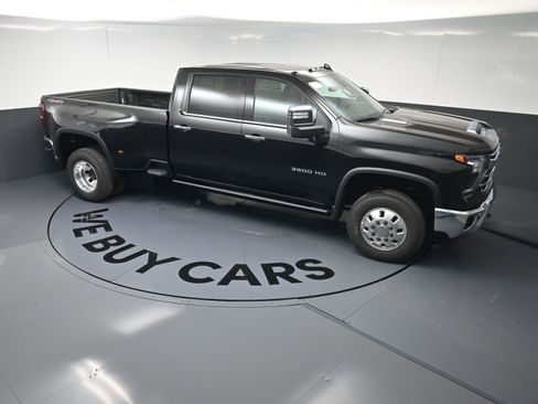 New 2026 Chevrolet Silverado 3500 LTZ w/ LTZ Plus Package image 34