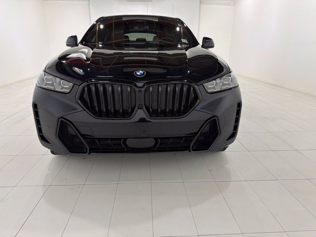 Certified 2024 BMW X6 xDrive40i w/ Premium Package AWD/4WD image 8