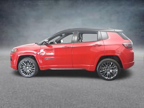 Used 2023 Jeep Compass High Altitude AWD/4WD image 3