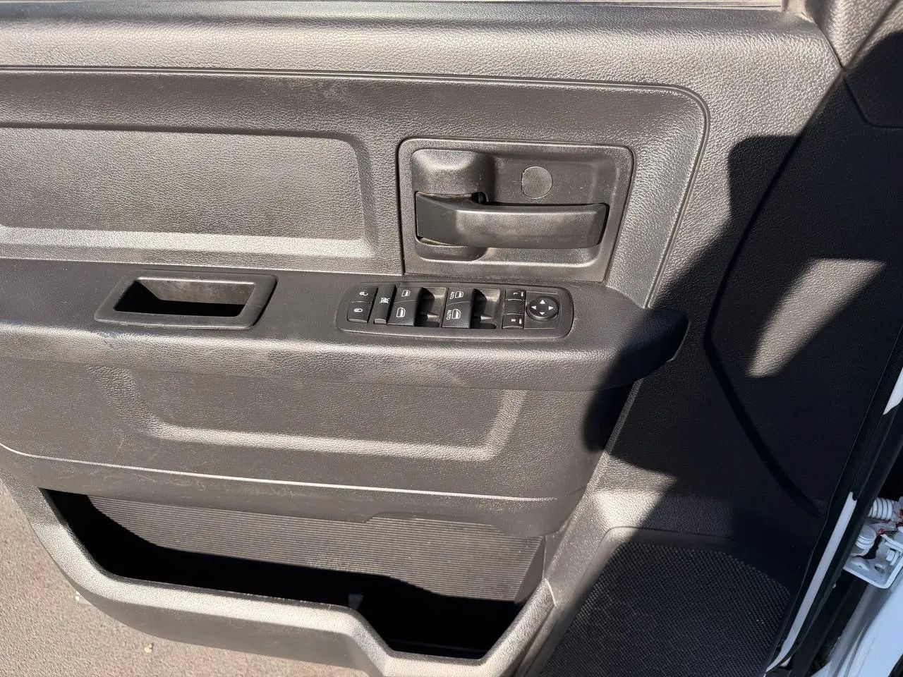 Used 2014 RAM 1500 Express AWD/4WD image 46