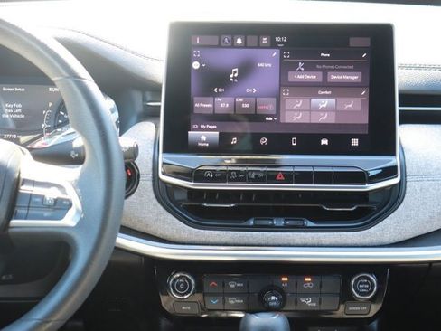 Used 2023 Jeep Compass Sport image 14