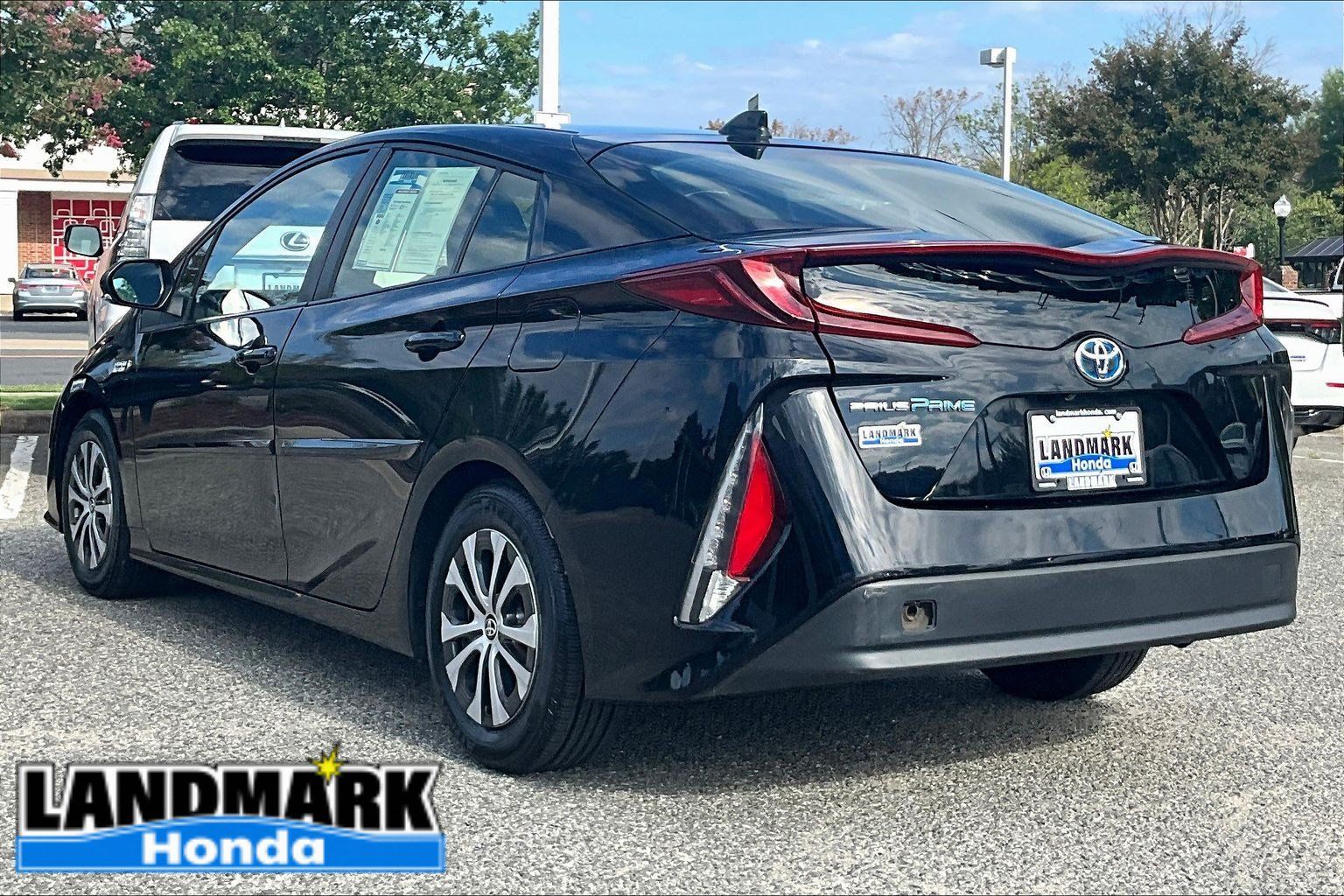 Used 2021 Toyota Prius Prime LE w/ Carpet Mat Package (TMS) FWD image 12