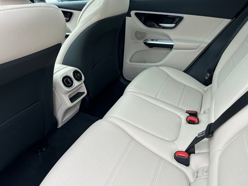 New 2026 Mercedes-Benz GLC 300 4MATIC image 12