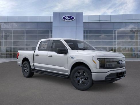 New 2025 Ford F150 Lightning Flash AWD/4WD image 1