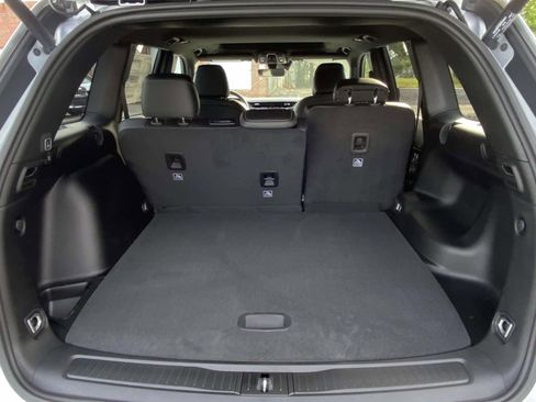 New 2025 Jeep Grand Cherokee Altitude w/ Trailer Tow Package image 10