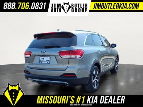 Used 2017 Kia Sorento EX image 25