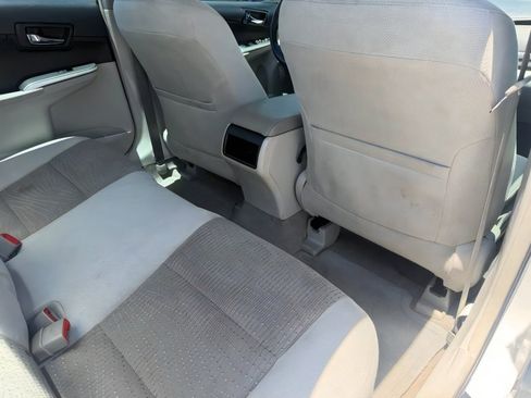Used 2014 Toyota Camry LE FWD image 13