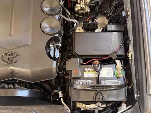 Used 2014 Toyota 4Runner SR5 Premium AWD/4WD image 15