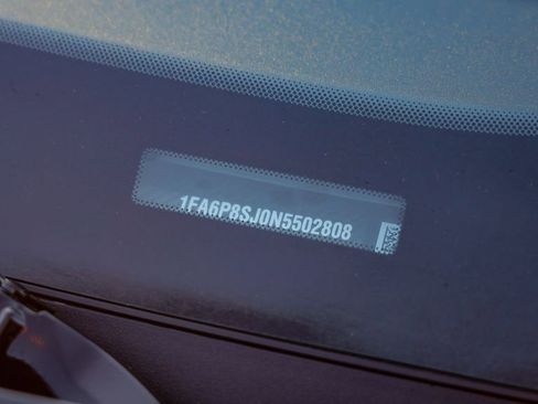 Used 2022 Ford Mustang Shelby GT500 w/ Carbon Fiber Track Pack image 28