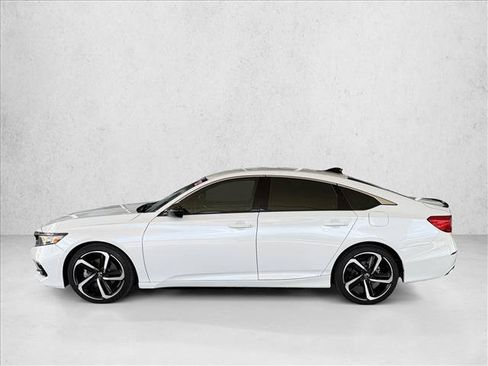 Used 2022 Honda Accord Sport image 2
