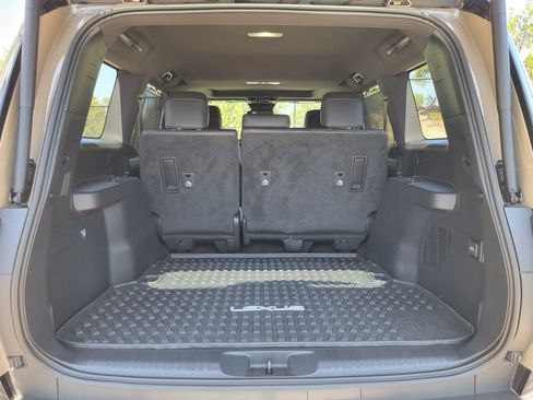 Used 2024 Lexus GX 550 AWD/4WD image 31