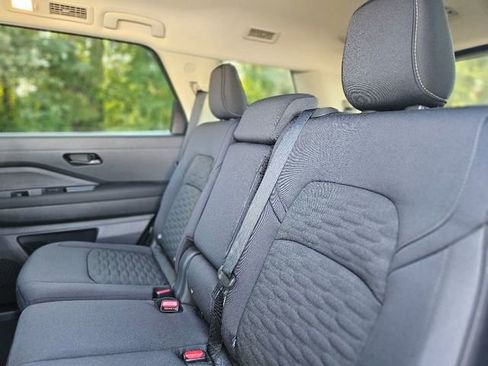 New 2025 Nissan Pathfinder SV image 20