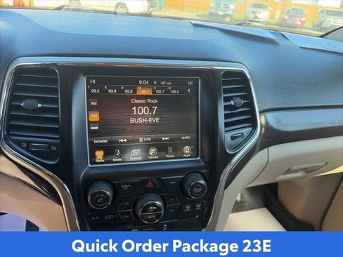 Used 2014 Jeep Grand Cherokee Laredo w/ Quick Order Package 23E AWD/4WD image 11