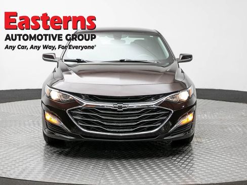 Used 2020 Chevrolet Malibu RS w/ LPO, Convenience Package 2 FWD image 2