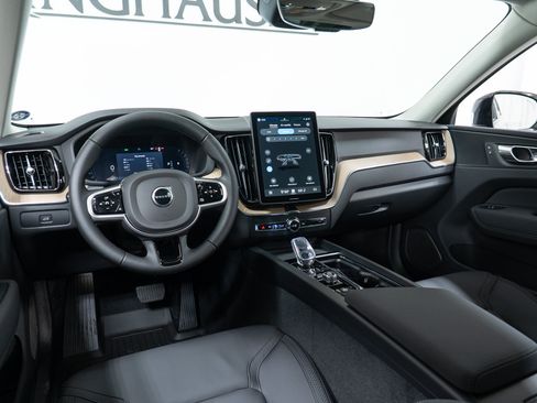 New 2026 Volvo XC60 B5 Plus w/ Climate Package AWD/4WD image 16