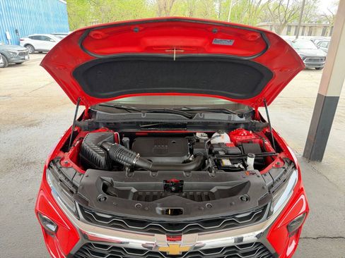 Used 2025 Chevrolet Blazer LT FWD image 33