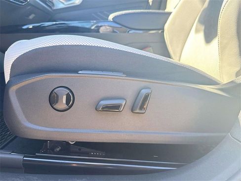 New 2025 Volkswagen ID.4 Pro S RWD image 12