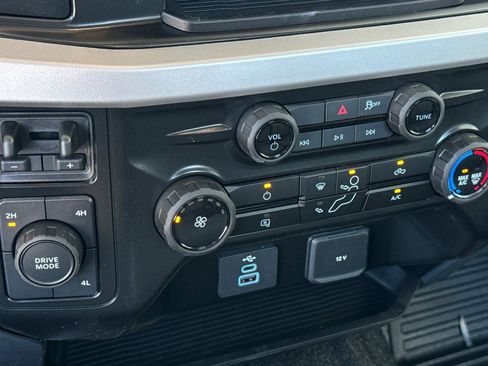 New 2025 Ford F550 4x4 Regular Cab Super Duty image 21