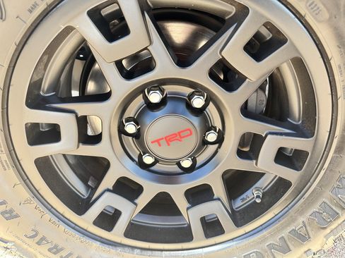 Used 2021 Toyota 4Runner TRD Off-Road Premium w/ Convenience Package (TMS) image 11