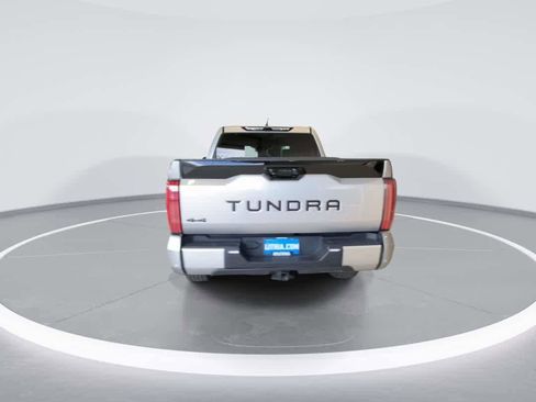 Used 2024 Toyota Tundra Platinum AWD/4WD image 7