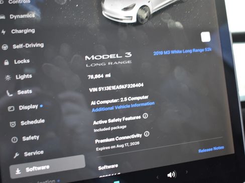 Used 2019 Tesla Model 3 Long Range RWD image 4