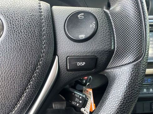Used 2014 Toyota Corolla LE FWD image 20