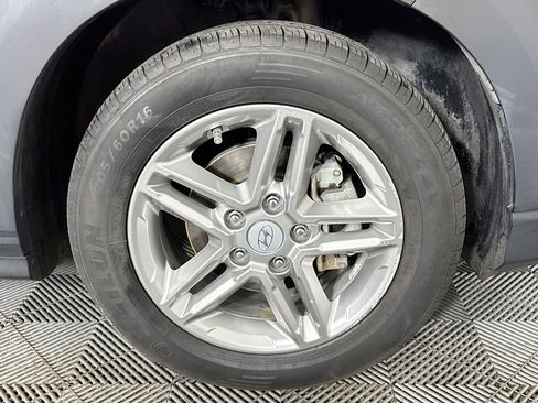 Used 2021 Hyundai Kona SE image 30