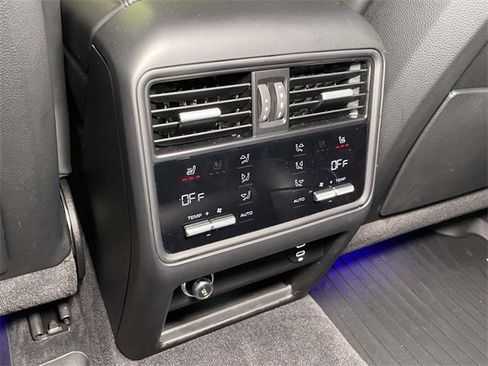Used 2023 Porsche Cayenne Turbo GT image 26