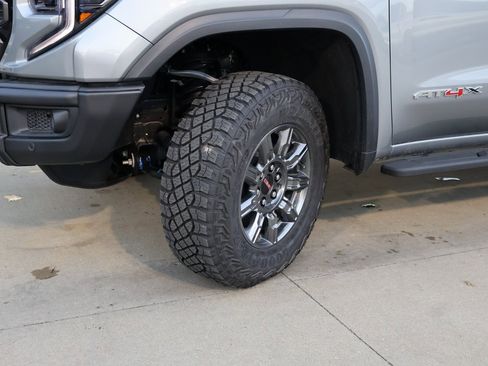 New 2025 GMC Sierra 1500 AT4X image 46