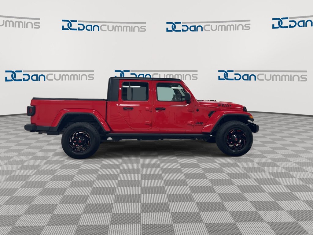 Used 2023 Jeep Gladiator Sport AWD/4WD image 9