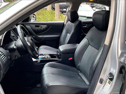 Used 2016 INFINITI QX70 w/ Premium Package image 8