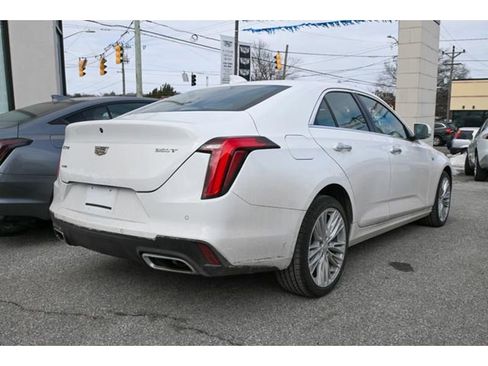 Used 2025 Cadillac CT4 Premium Luxury image 4