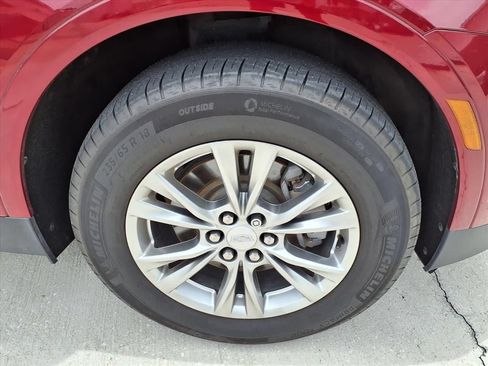 Used 2020 Cadillac XT5 Premium Luxury FWD image 7